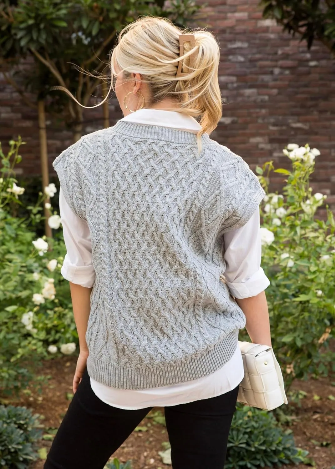 Anna-Kaci Women's Oversized Knit Sweater Vest Cable Knit V Neck Sleeveless Solid Color Pullover Sweater